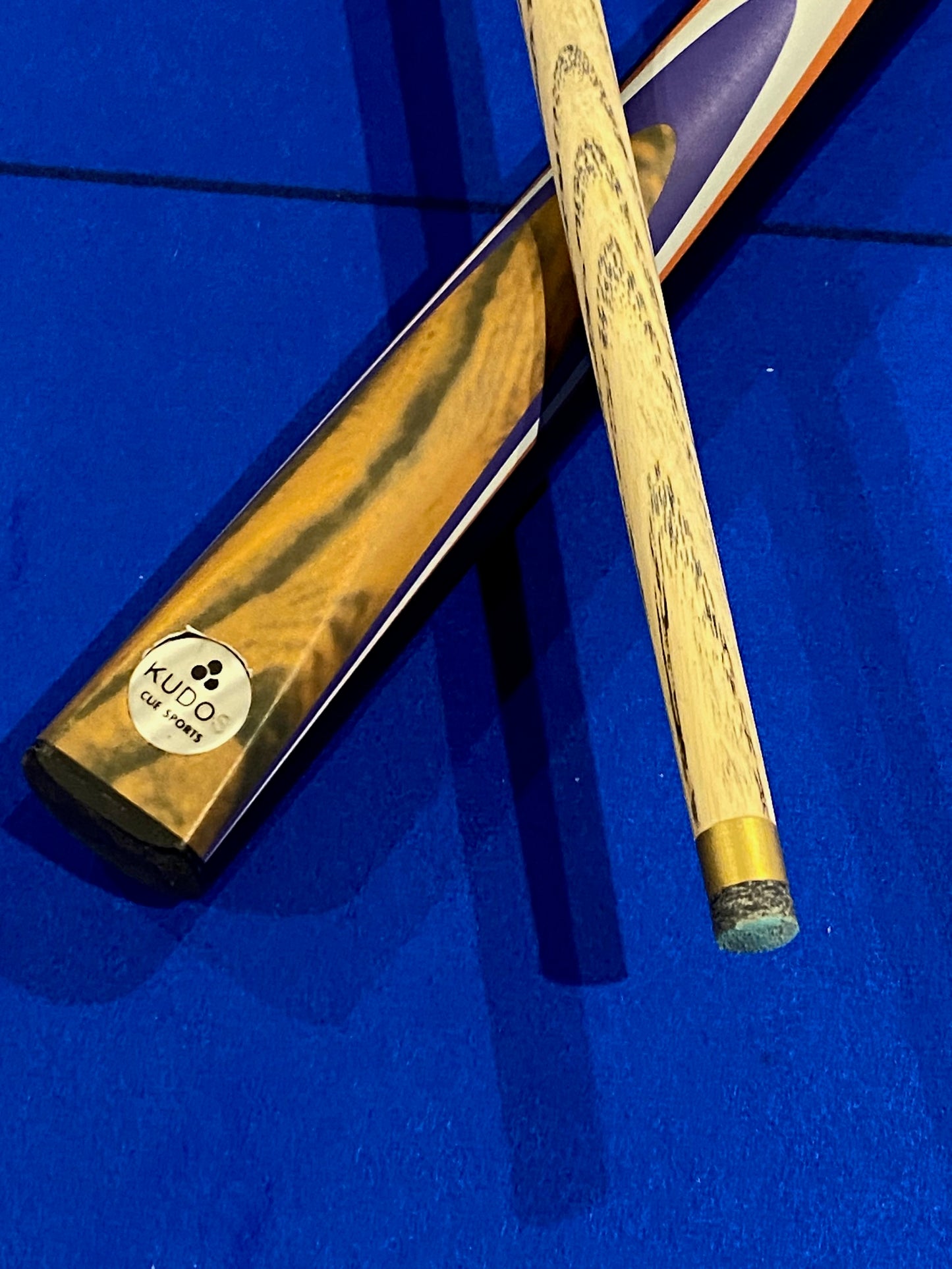 Kudos 57" Red & Blue 3/4 Joint Pool & Snooker Cue