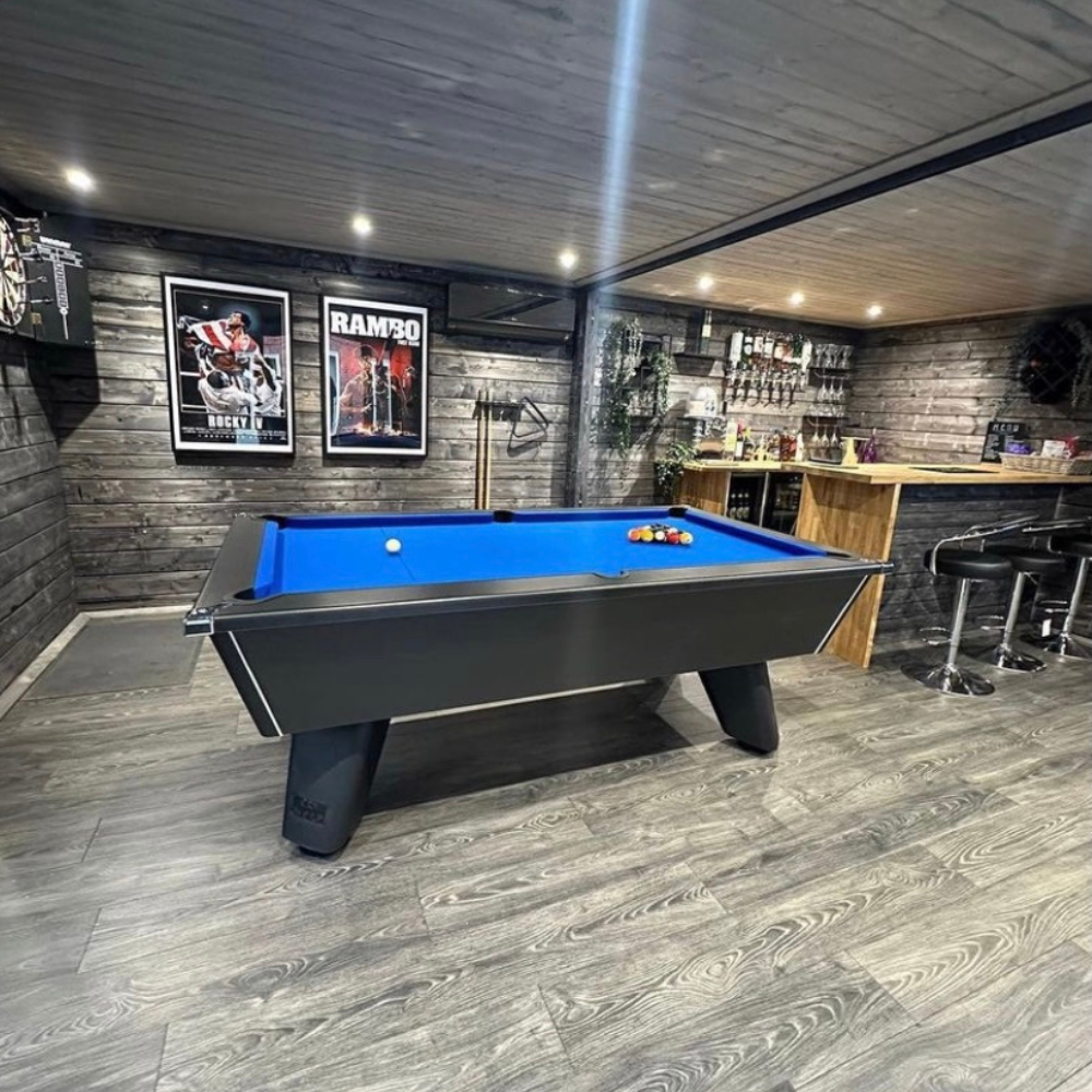 Cry Wolf Indoor Slate Bed Pool Table Black