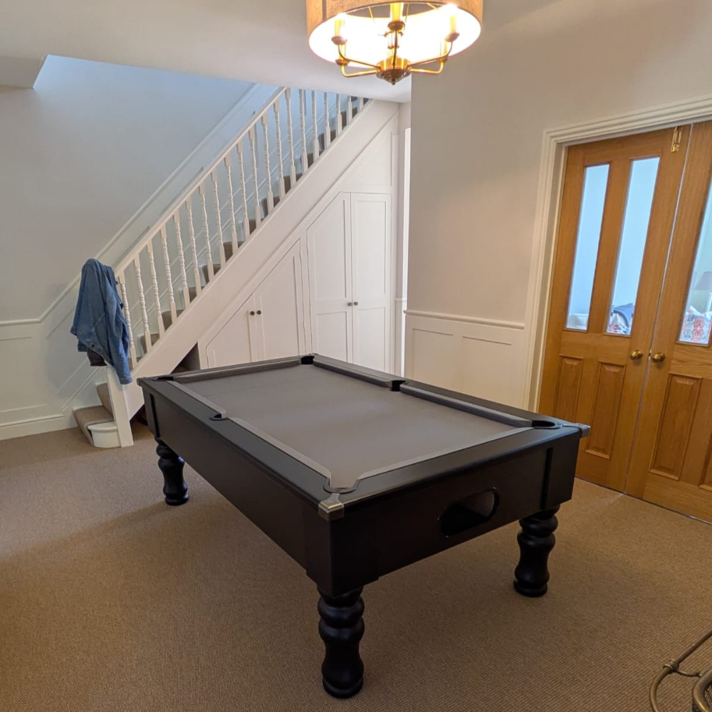 Cry Wolf Turned Leg Slate Bed Pool Table Black