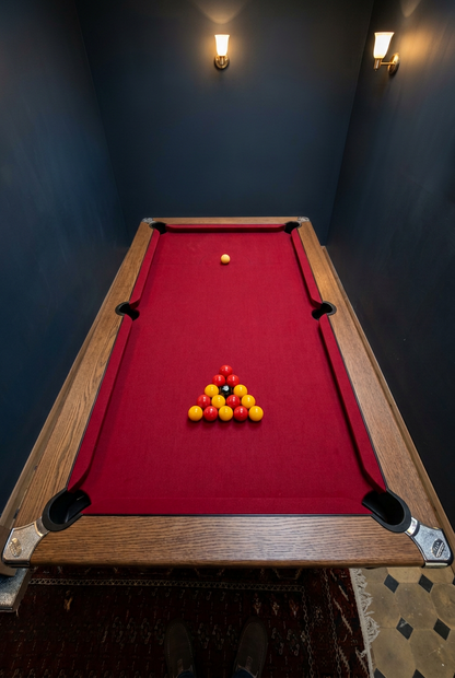 6’ Reconditioned Walnut 6’ DPT Emirates Pool table