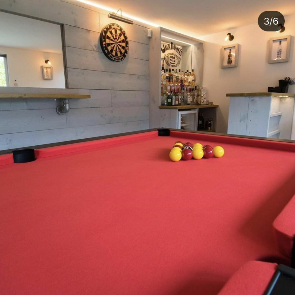Cry Wolf Square Leg Slate Bed Pool Table Black
