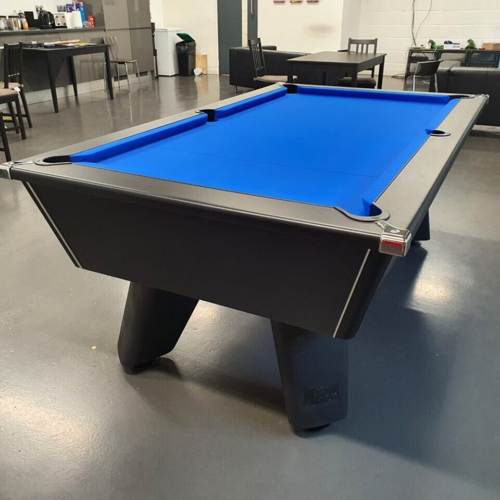 Cry Wolf Indoor Slate Bed Pool Table Black