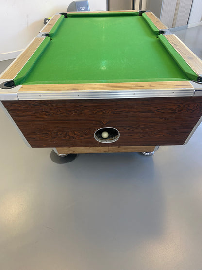 RECONDITIONED 7' x 4' Walnut/ Oak Heywood Free Play Pool table