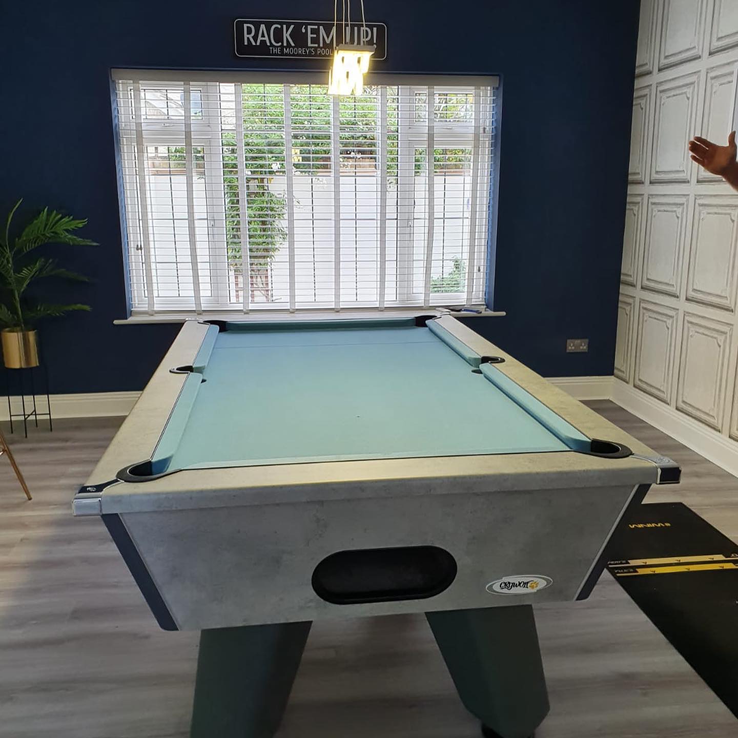 Cry Wolf Indoor Slate Bed Pool Table Urban Grey