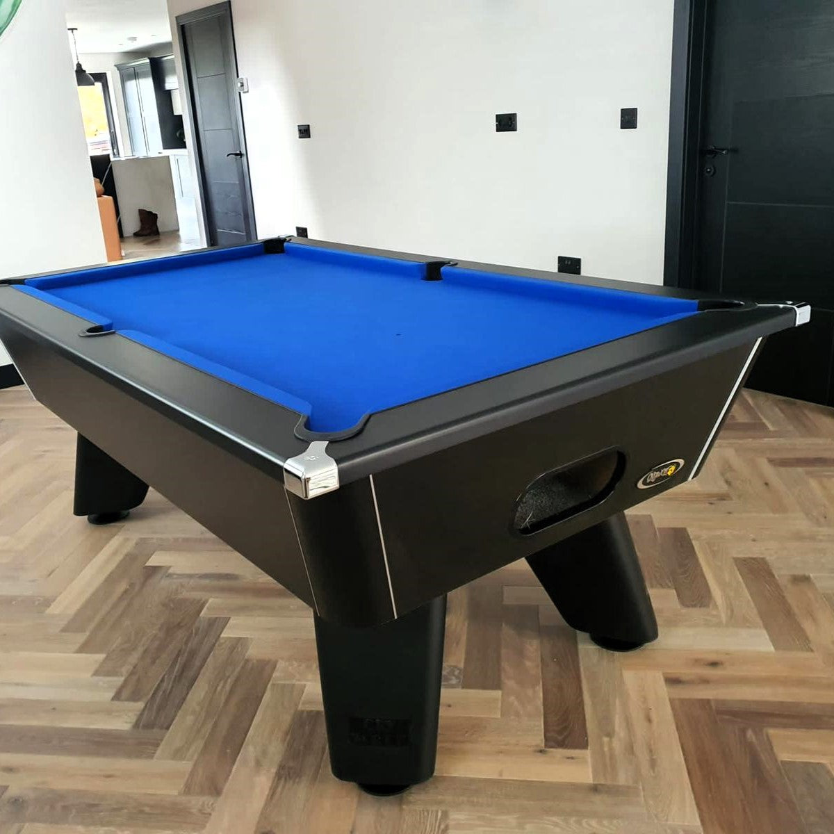 Cry Wolf Indoor Slate Bed Pool Table Black - Smart Royal Blue