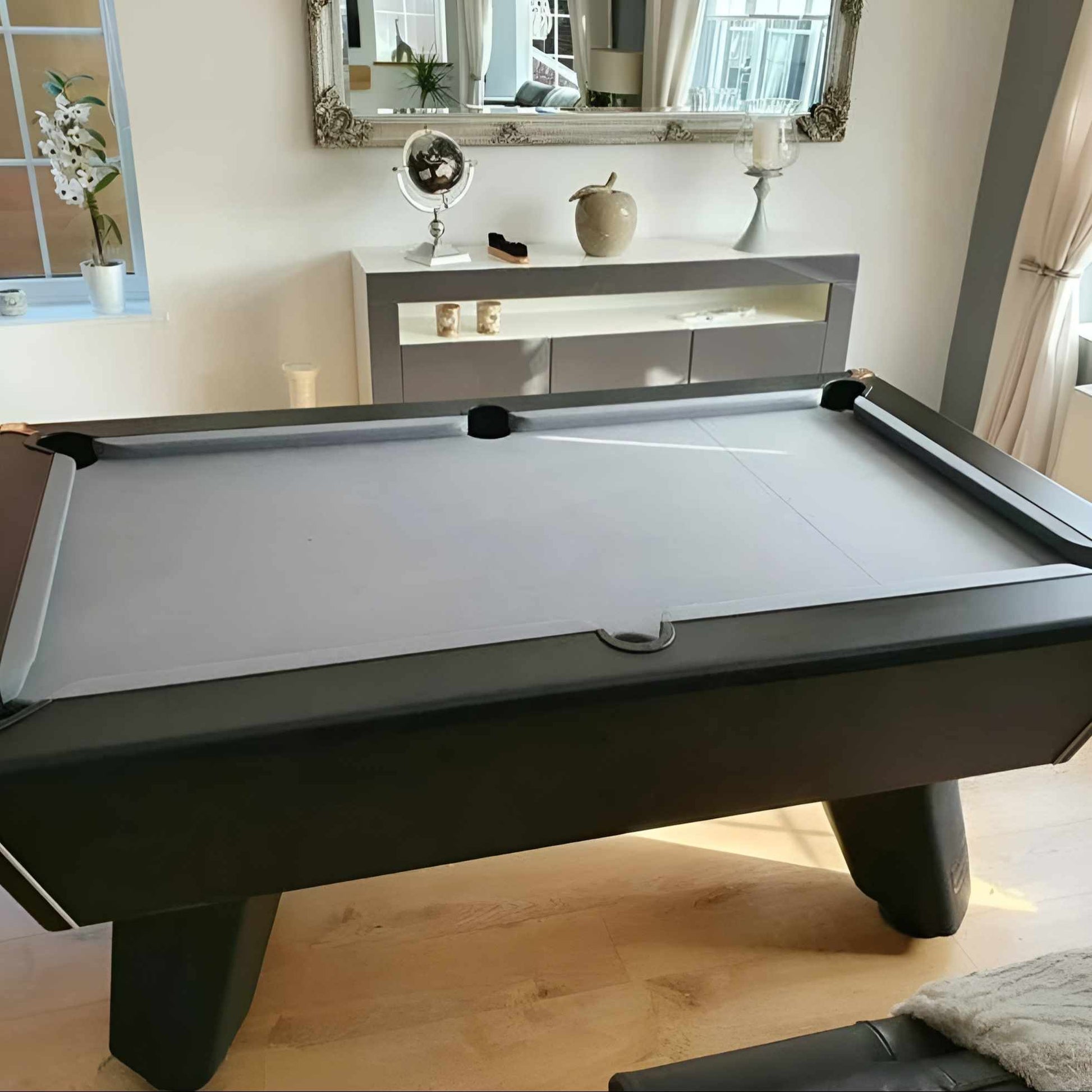 Cry Wolf Indoor Slate Bed Pool Table Black