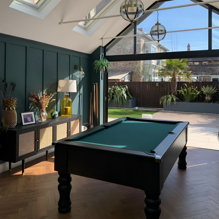 Cry Wolf Turned Leg Slate Bed Pool Table Black
