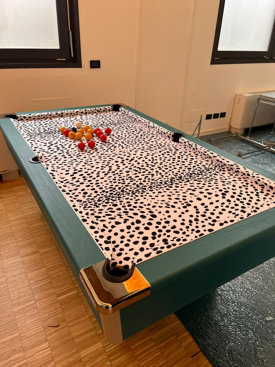 RECONDITIONED 7' x 4' Green Hustler Free Play Pool table