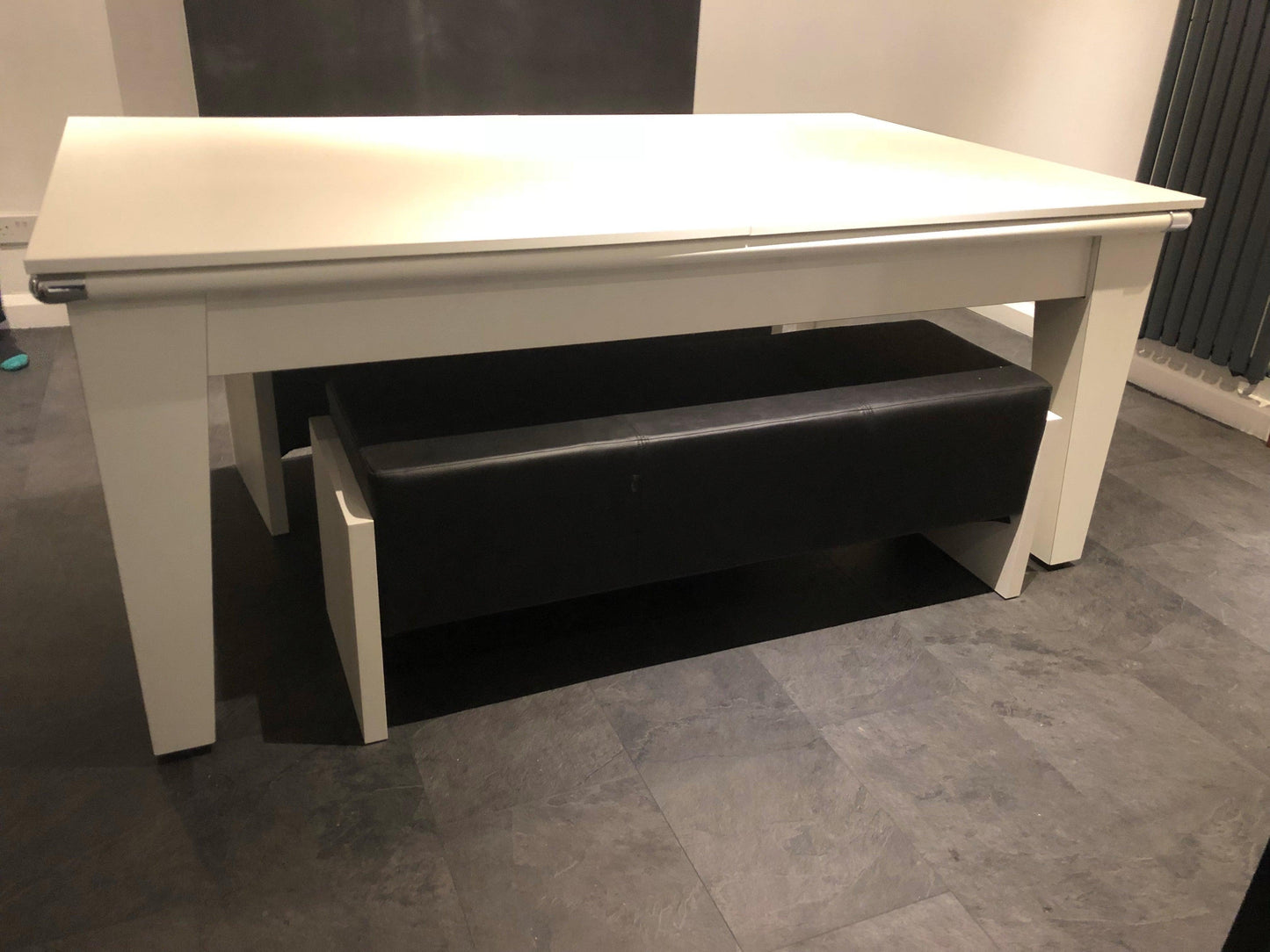 Supreme Classic Meeting pool Table