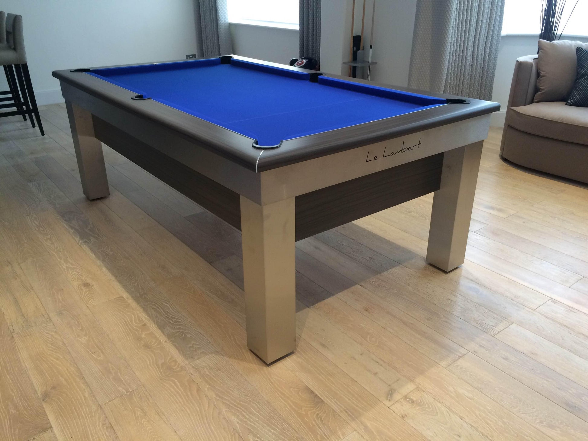 Le Lambert from Toulet Coin Operated