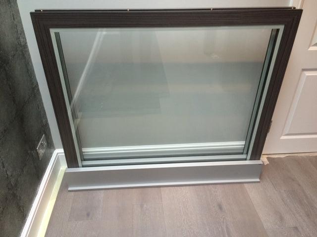 Toulet Table Top Stands