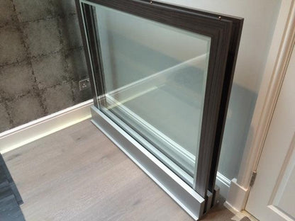 Toulet Table Top Stands